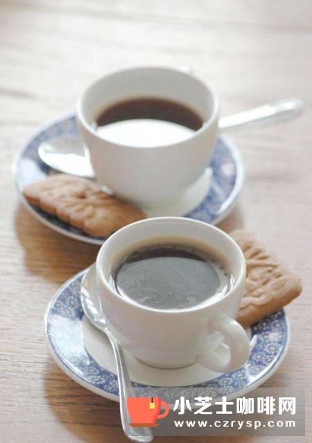 现磨咖啡迅速打奶泡和手工制作热奶泡的制做